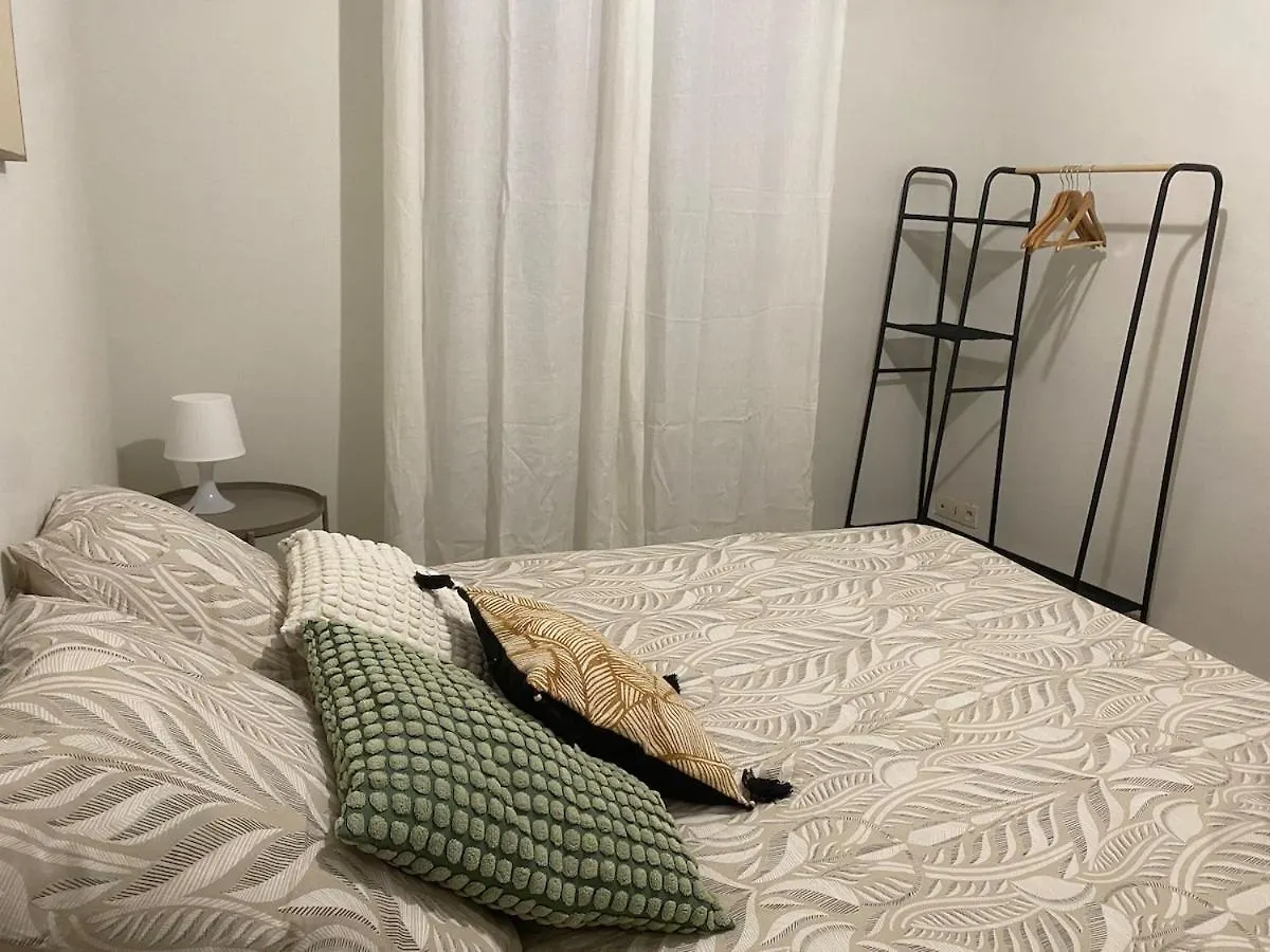 Loustal D Henri 3 Chambres Luc France