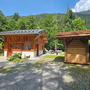 https://chalet-pierre-d-anatase.hotels-rhonealpes.com
